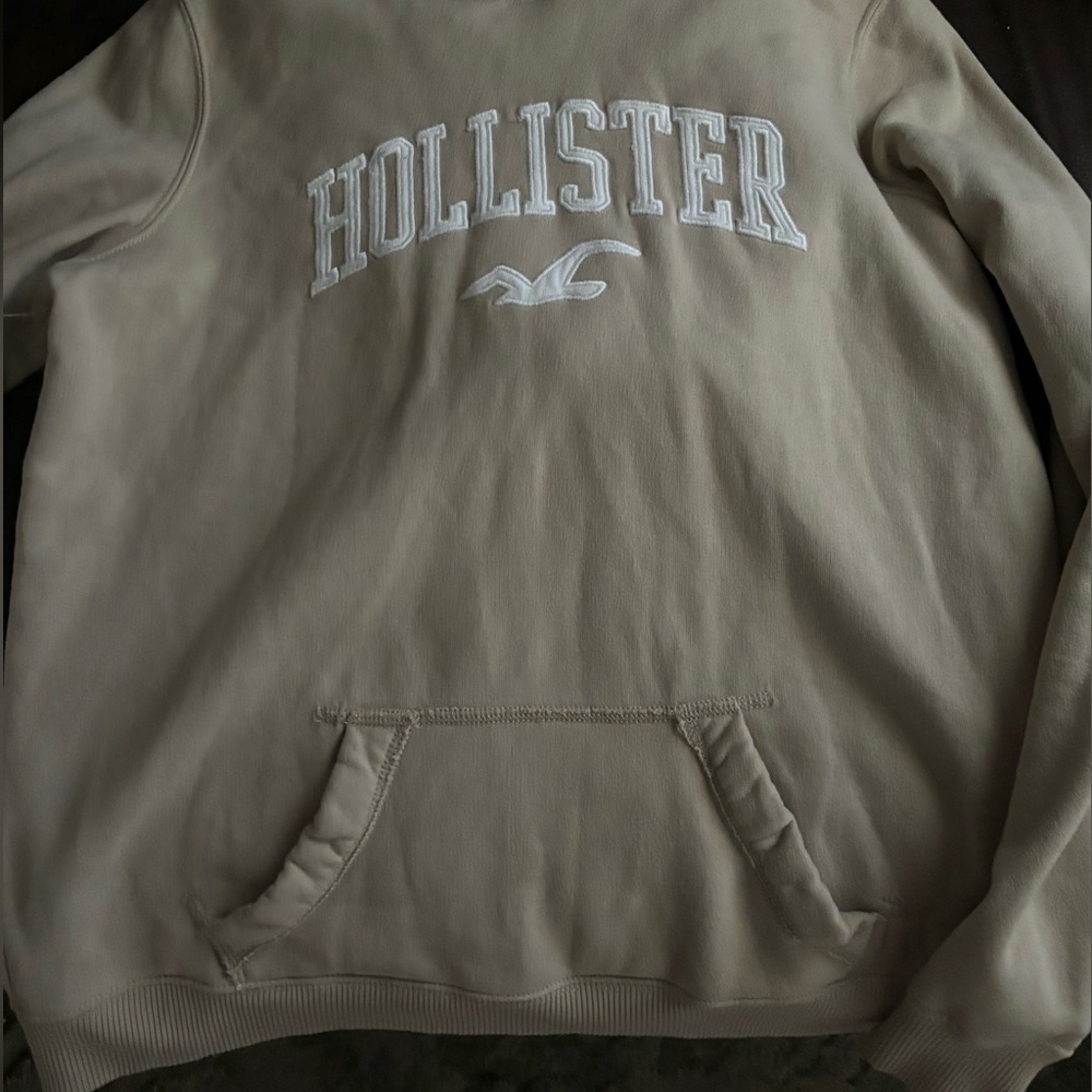 Brand : hollister hoodie color: brown light : size: L